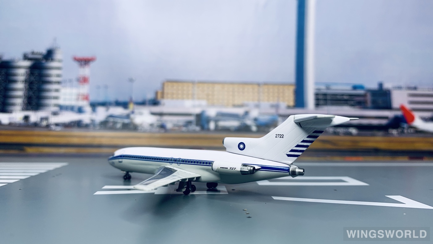 Dragon Models 1:400 55355-3 ROCAF 中国台湾空军 Boeing 727-100 2722