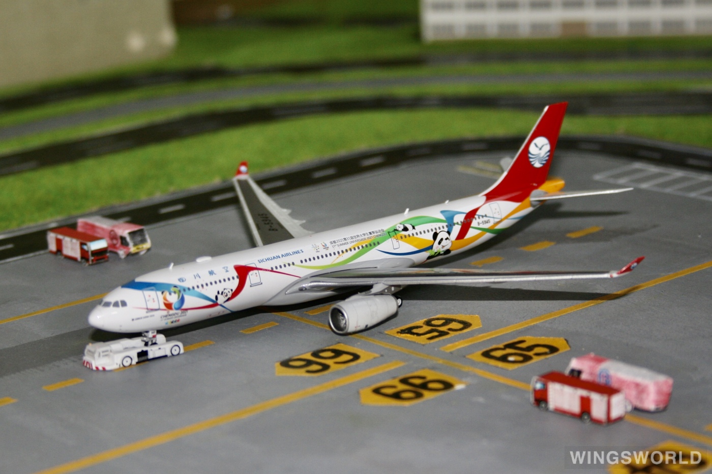 JC Wings 1:400 XX4355 Sichuan Airlines 四川航空 Airbus A330-300 B-5945