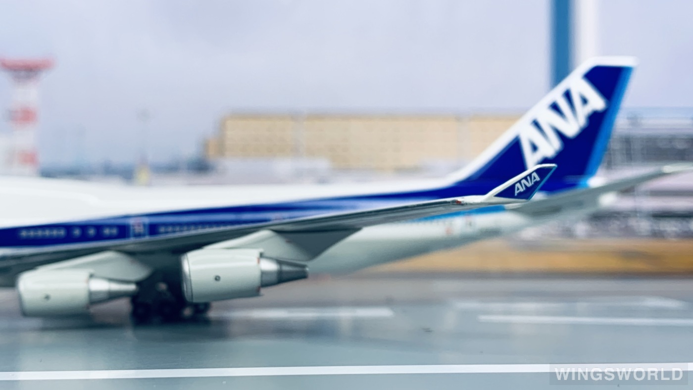 ANA　B747-400　JA8098　1：400 ANA I BOEING 747-400 1:400 全日空商事 JA8098 - メルカリ
