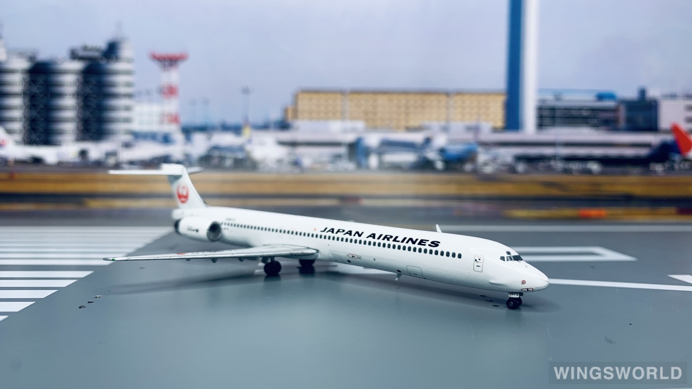 JC Wings 1:400 XX4941 Japan Airlines 日本航空 McDonnell Douglas MD-90 JA8070