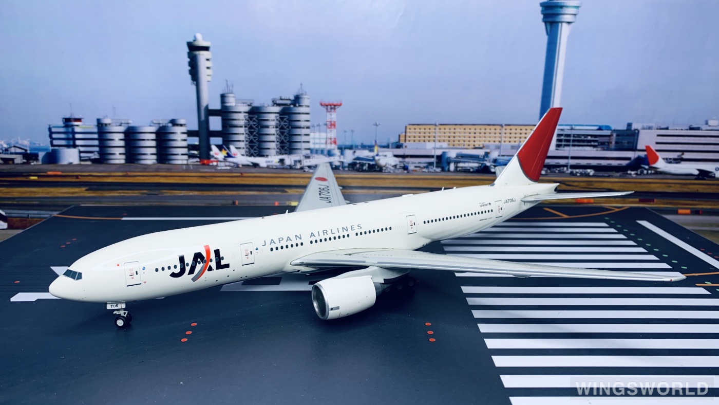 ScaleModelStore.com :: JC Wings 1:200 - SA2043 - Japan Airlines Boeing 777- 200ER