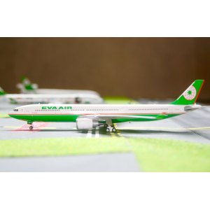EVA Air 长荣航空 Airbus A330-300 B-16335  PH11272 Phoenix 1:400