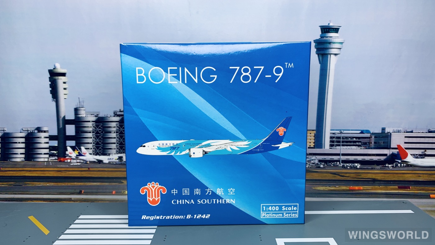 Phoenix 1:400 PH11467 China Southern 中国南方航空 Boeing 787-9 B-1242