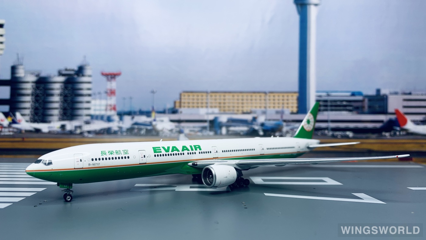 Phoenix 1:400 PH10678 EVA Air 长荣航空 Boeing 777-300ER B-16717