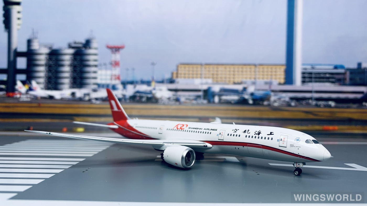 Phoenix 1:400 PH4B1111 Shanghai Airlines 上海航空 Boeing 787-9 B-1111