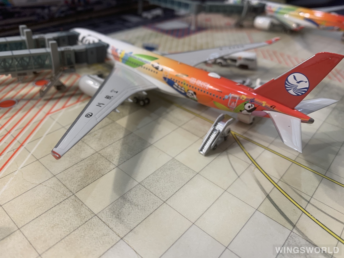 Phoenix 1:400 PH11542 Sichuan Airlines 四川航空 Airbus A350-900 B-306N