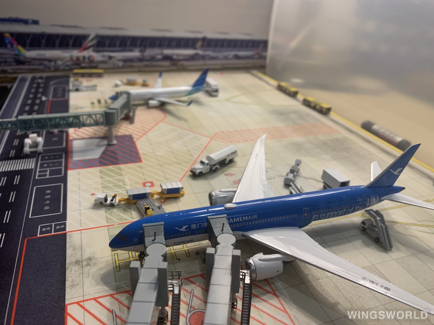 NGmodels 1:400 NG55052 XiamenAir 厦门航空 Boeing 787-9 B-1356