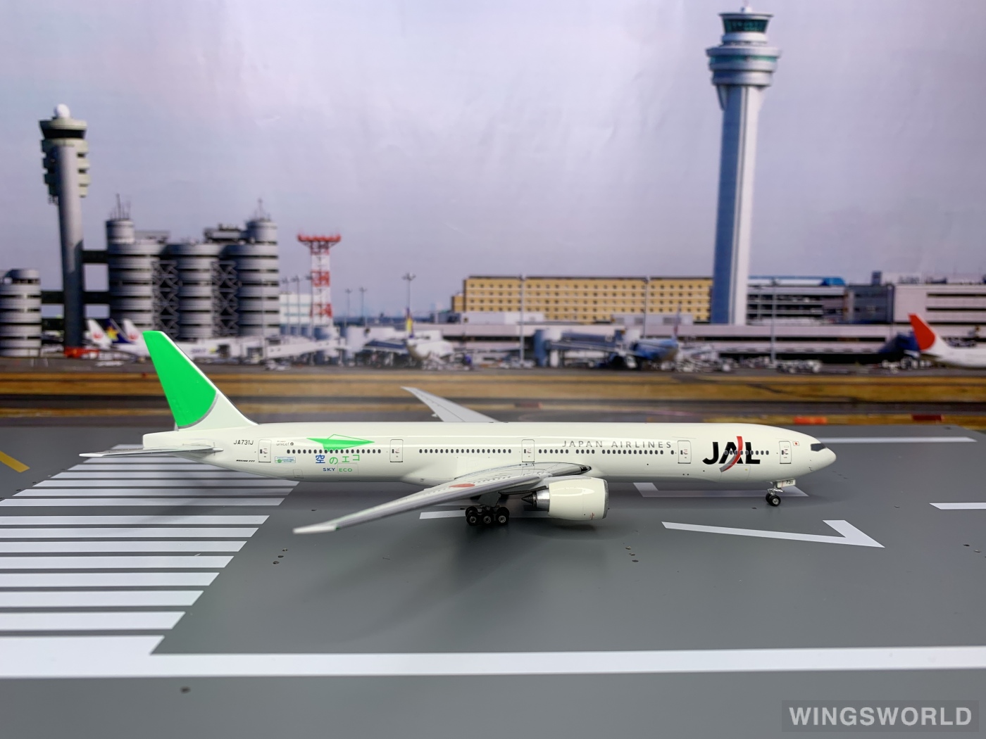 Phoenix 1:400 PH10349 Japan Airlines 日本航空 Boeing 777-300ER JA731J