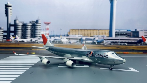 Japan Airlines 日本航空 Boeing 747-400 JA401J 金属原色 561327 Herpa 1:400
