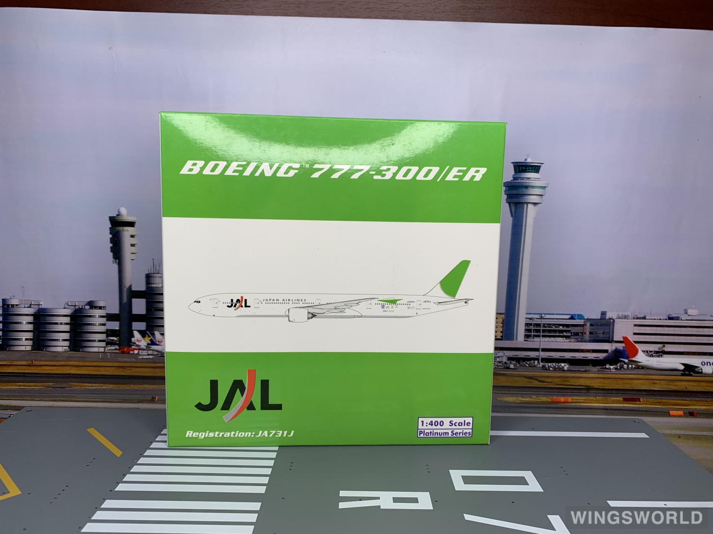 Phoenix 1:400 PH10349 Japan Airlines 日本航空 Boeing 777-300ER JA731J