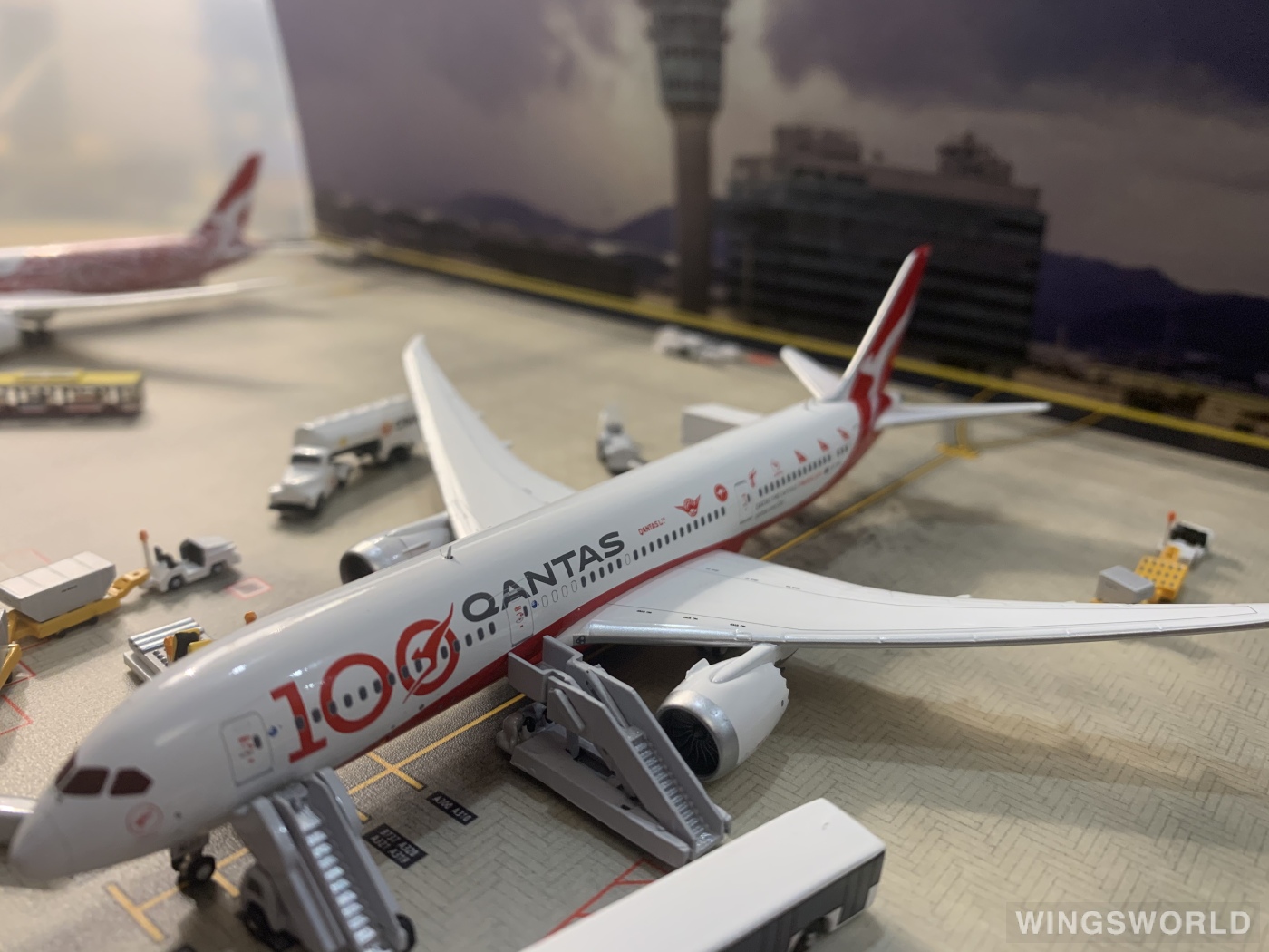 Geminijets 1:400 GJQFA1902 Qantas 澳洲航空 Boeing 787-9 VH-ZNJ 
