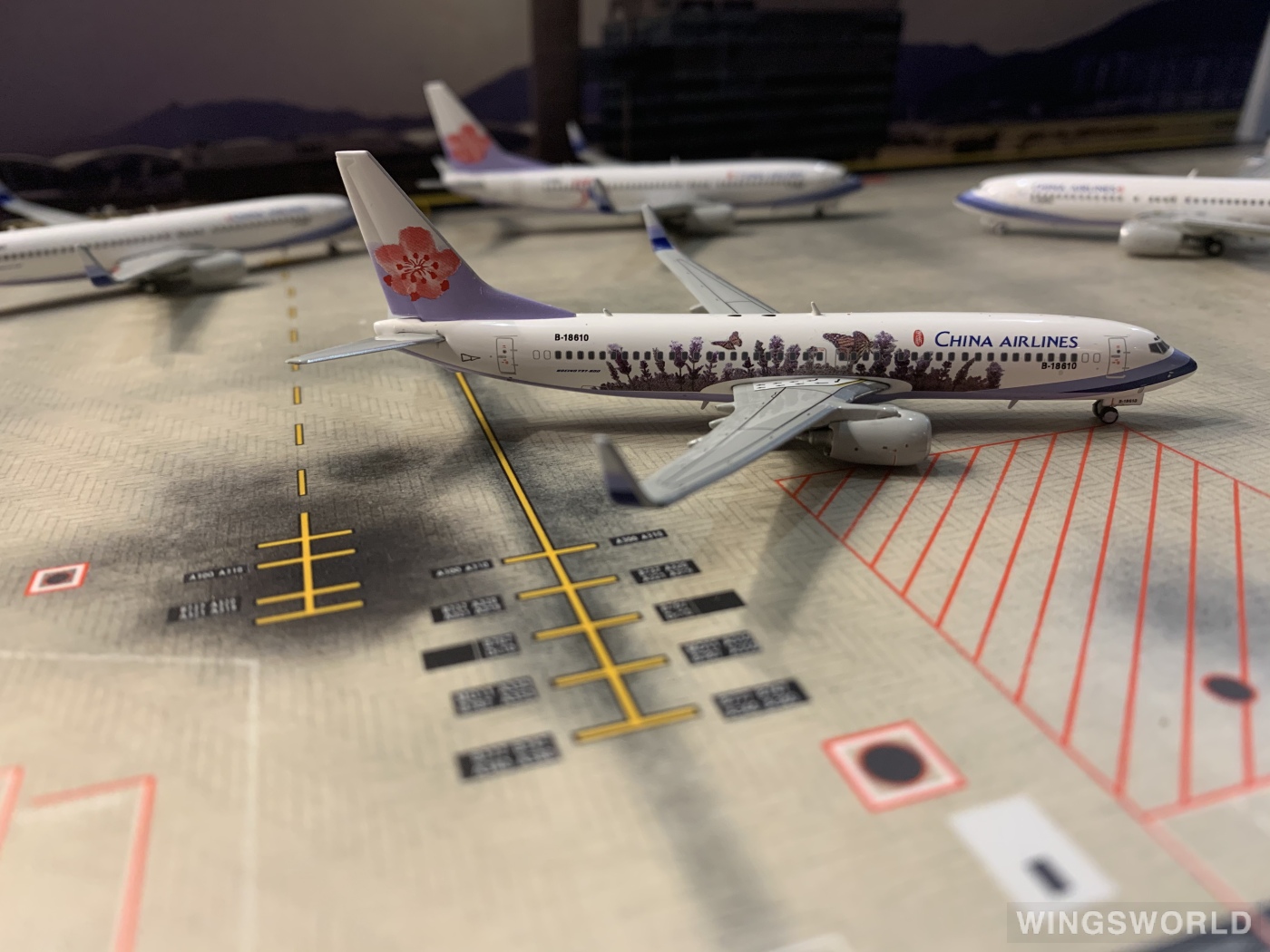 Dream Air 1:400 DACAL610 China Airlines 中华航空 Boeing 737-800 B-18610