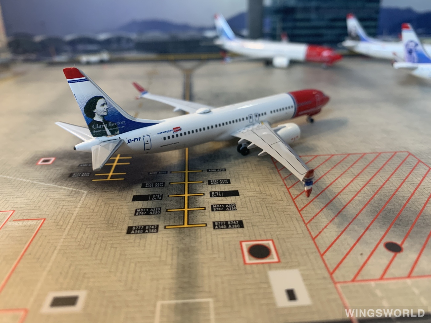 AeroClassics 1:400 AC419356 Norwegian Air Shuttle 挪威航空 Boeing 737 MAX 8 EI-FYF