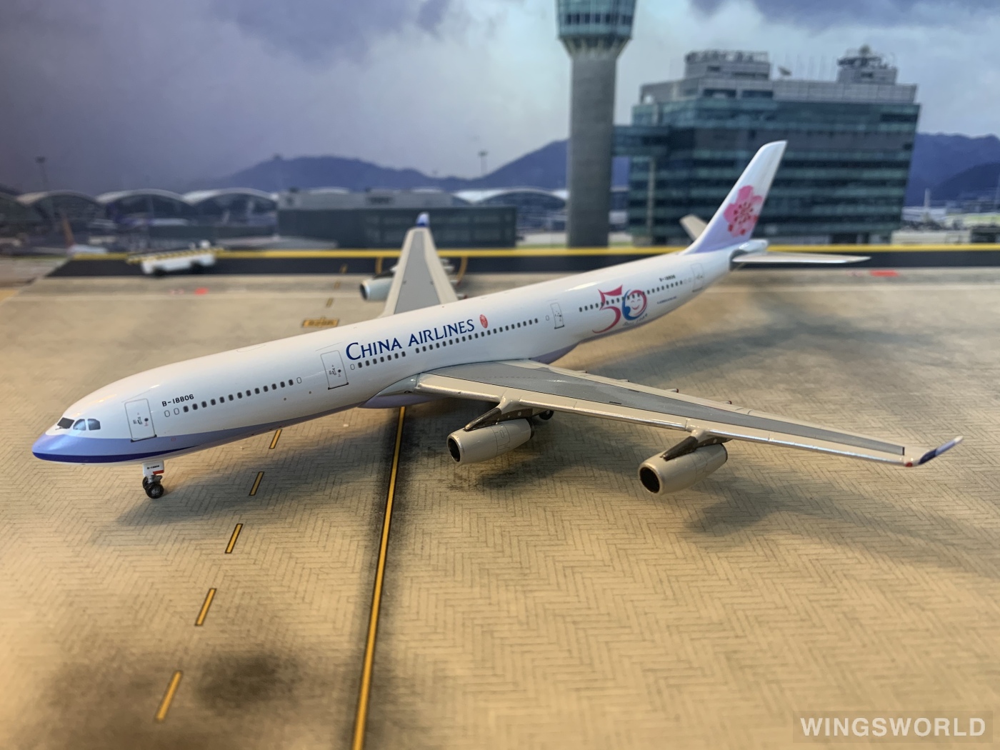 CI 中華航空 Planetags A340-300 白色 China Airlines A340-300 B-18801 – MotoArt PlaneTags