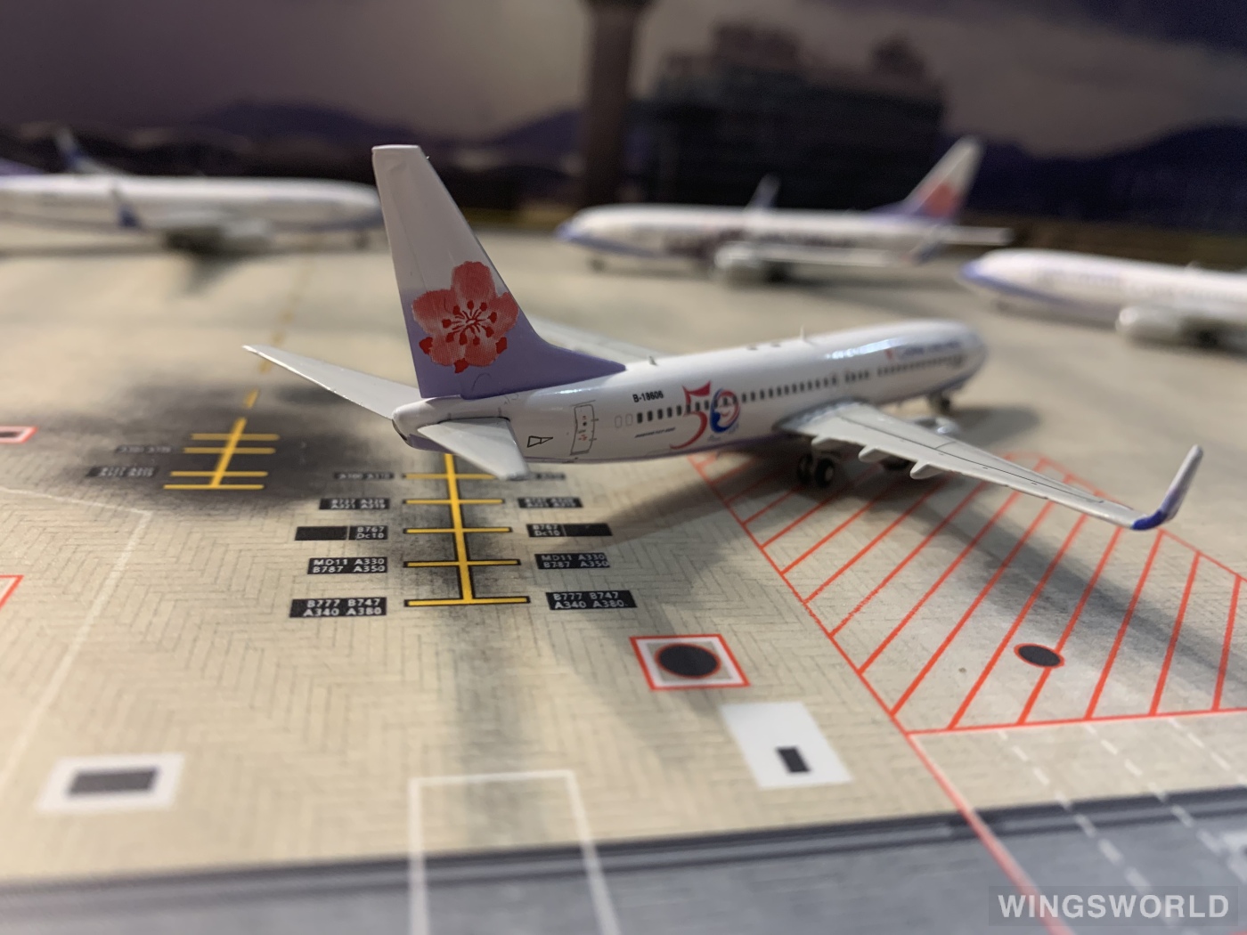 Dream Air 1:400 DACAL606 China Airlines 中华航空 Boeing 737-800 B-18606