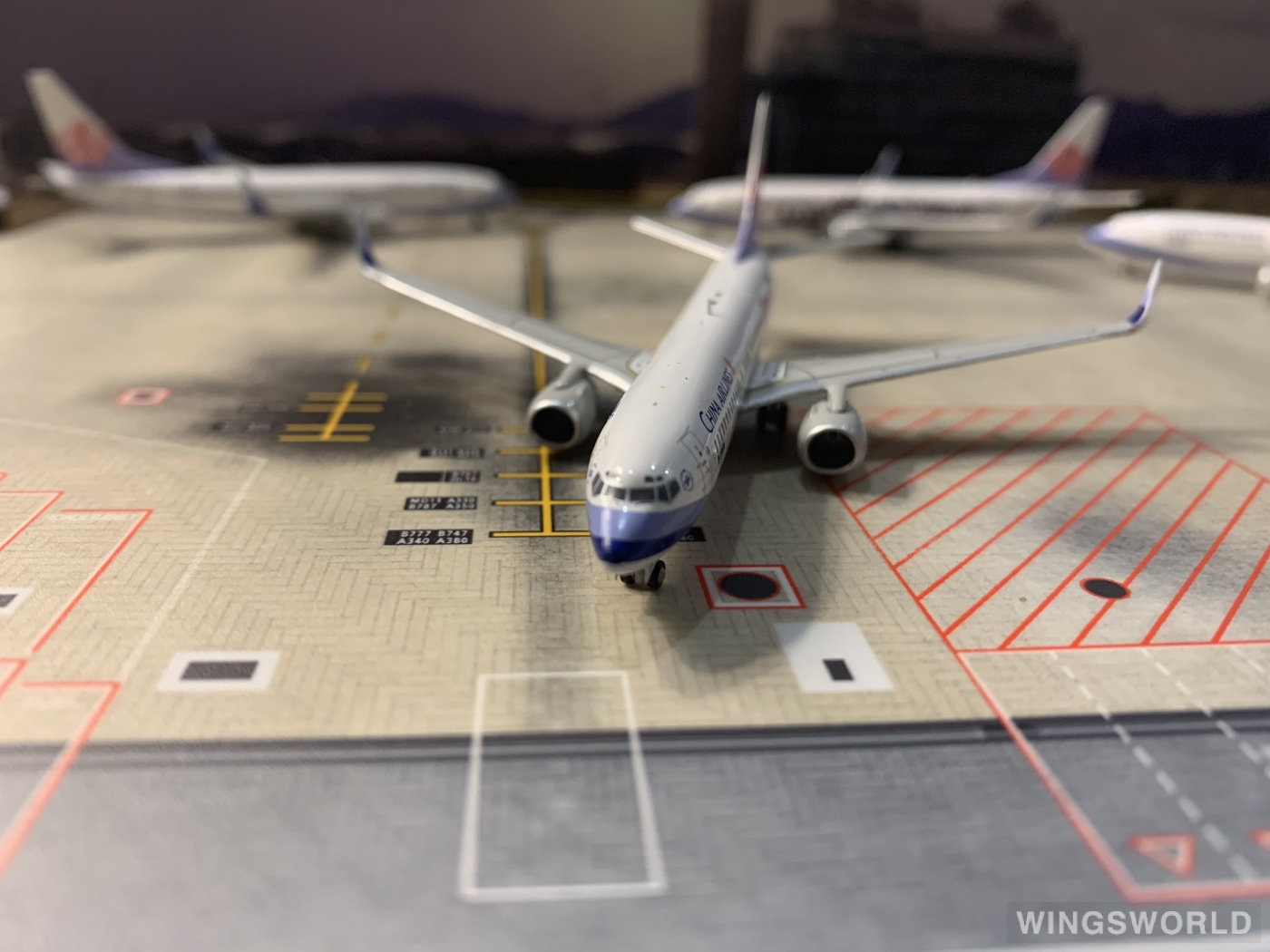 Dream Air 1:400 DACAL606 China Airlines 中华航空 Boeing 737-800 B-18606