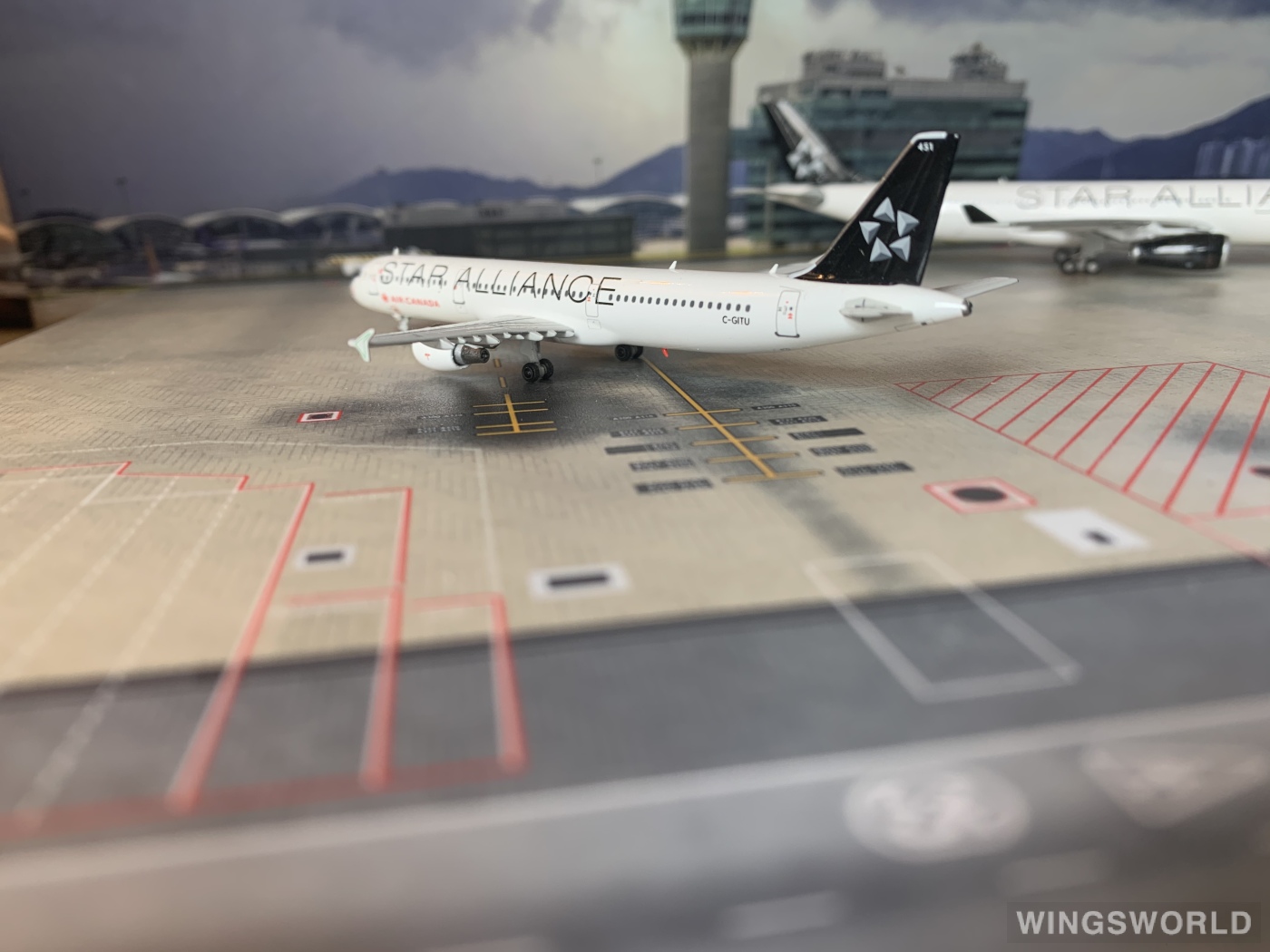 HYJLwings 1:400 HYJL81035 Air Canada 加拿大航空 Airbus A321 C-GITU