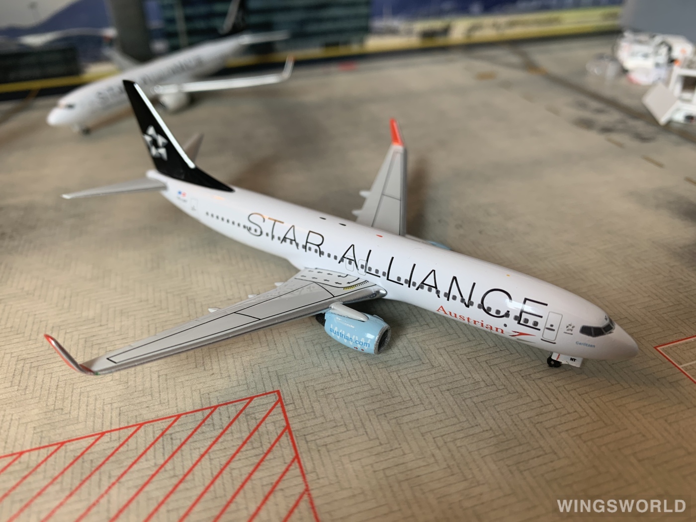 Witty 1:400 WT4738016 Austrian Airlines 奥地利航空 Boeing 737-800 OE-LNT