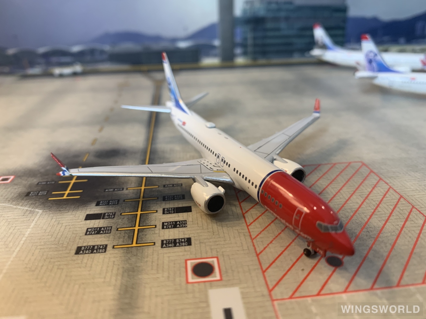 AeroClassics 1:400 AC419355 Norwegian Air Shuttle 挪威航空 Boeing 737 MAX 8 EI-FYE