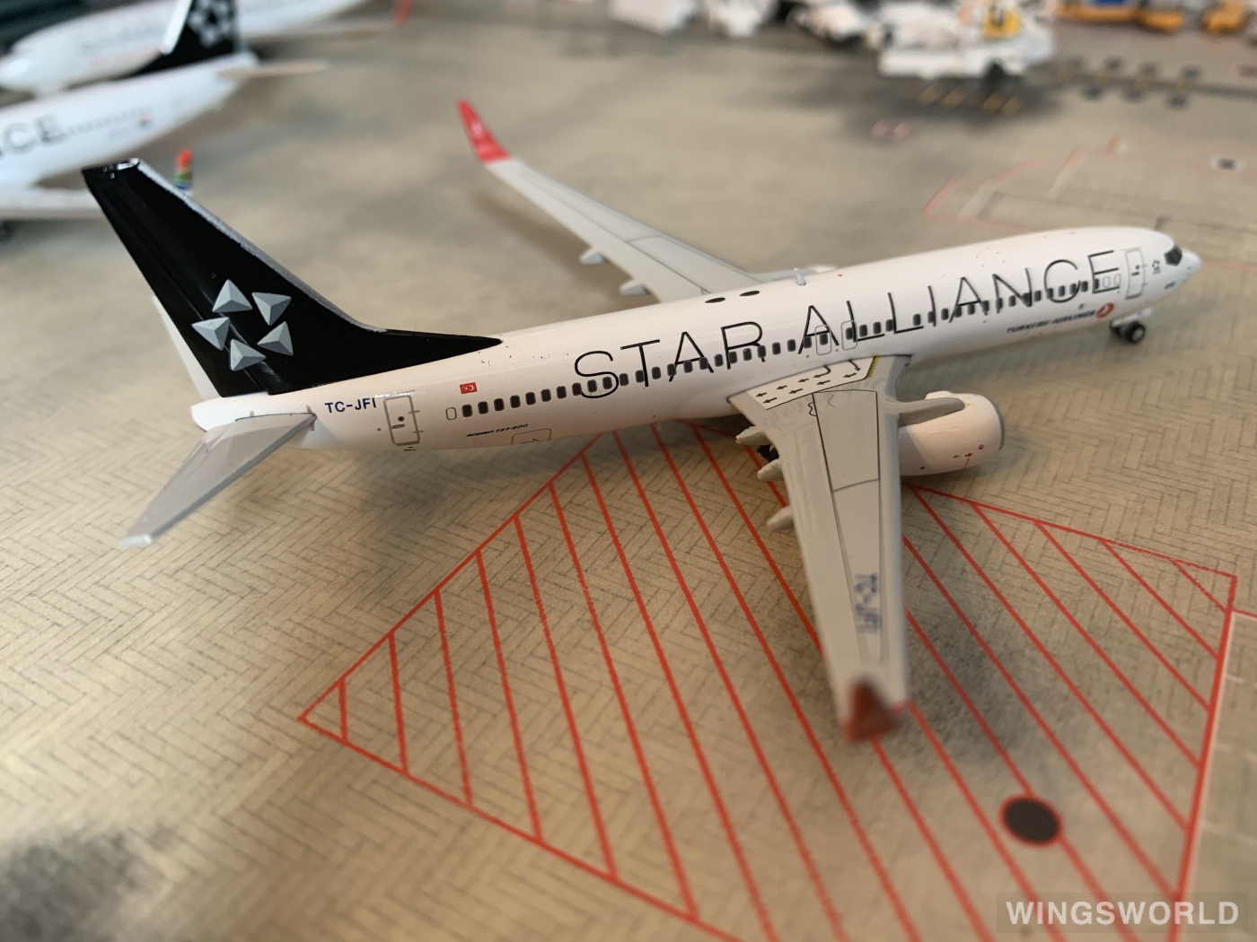 JC Wings 1:400 XX4943 Turkish Airlines 土耳其航空 Boeing 737-800 TC-JFI