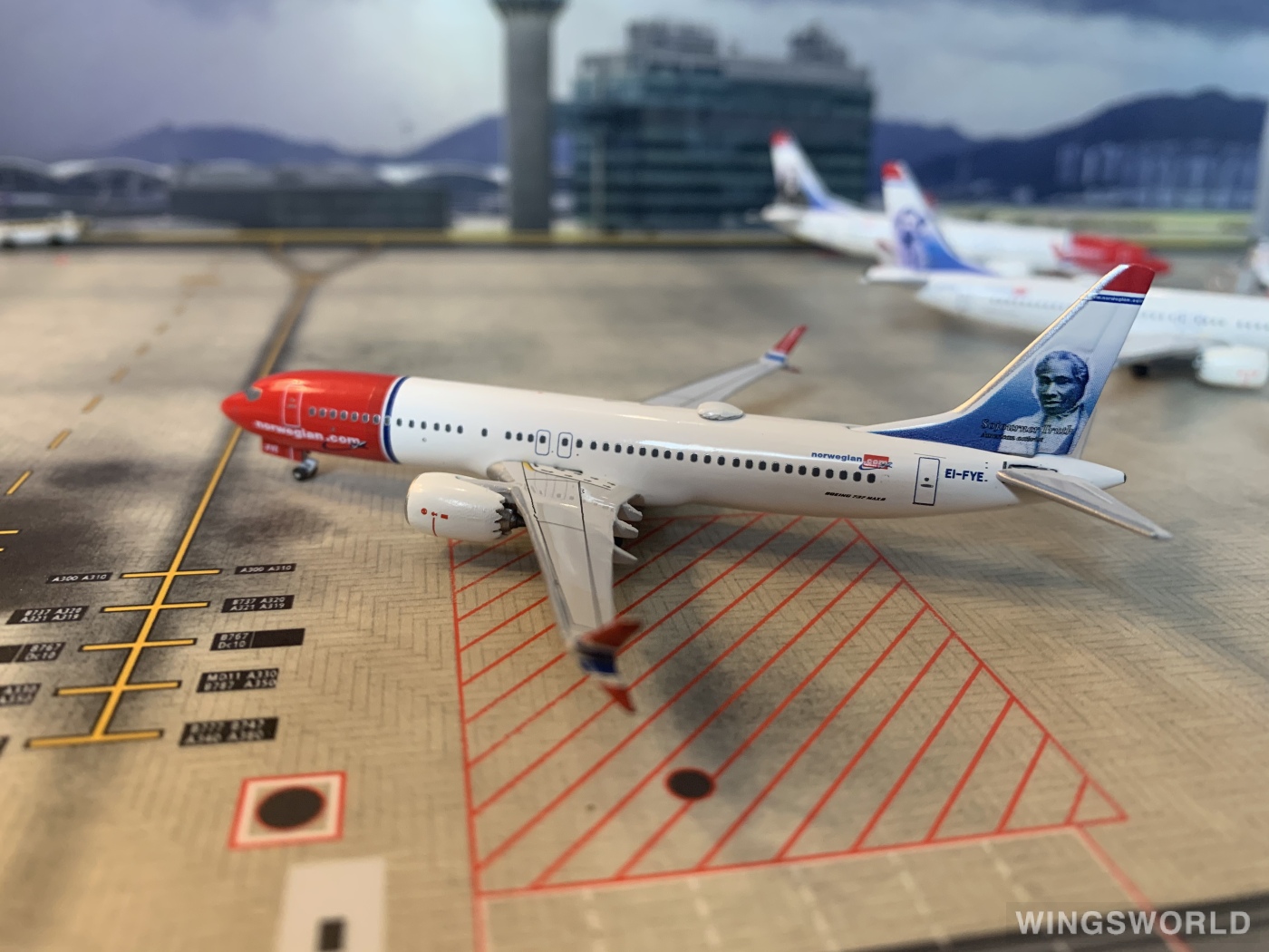 AeroClassics 1:400 AC419355 Norwegian Air Shuttle 挪威航空 Boeing 737 MAX 8 EI-FYE