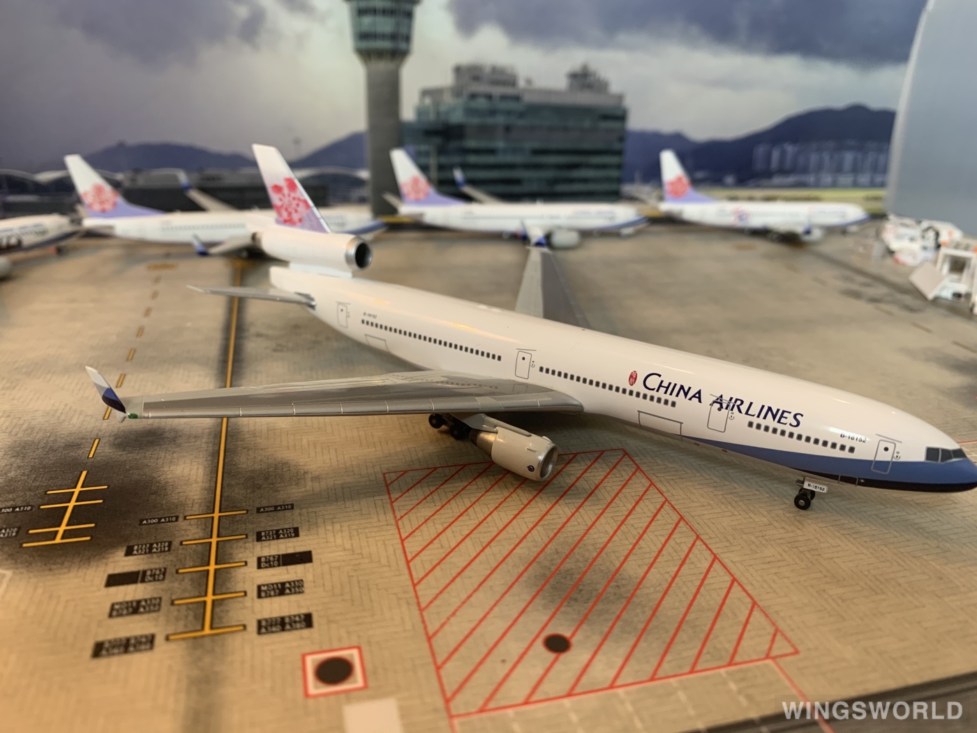 Dragon Models 1:400 56040 China Airlines 中华航空 McDonnell Douglas MD-11 B-18152