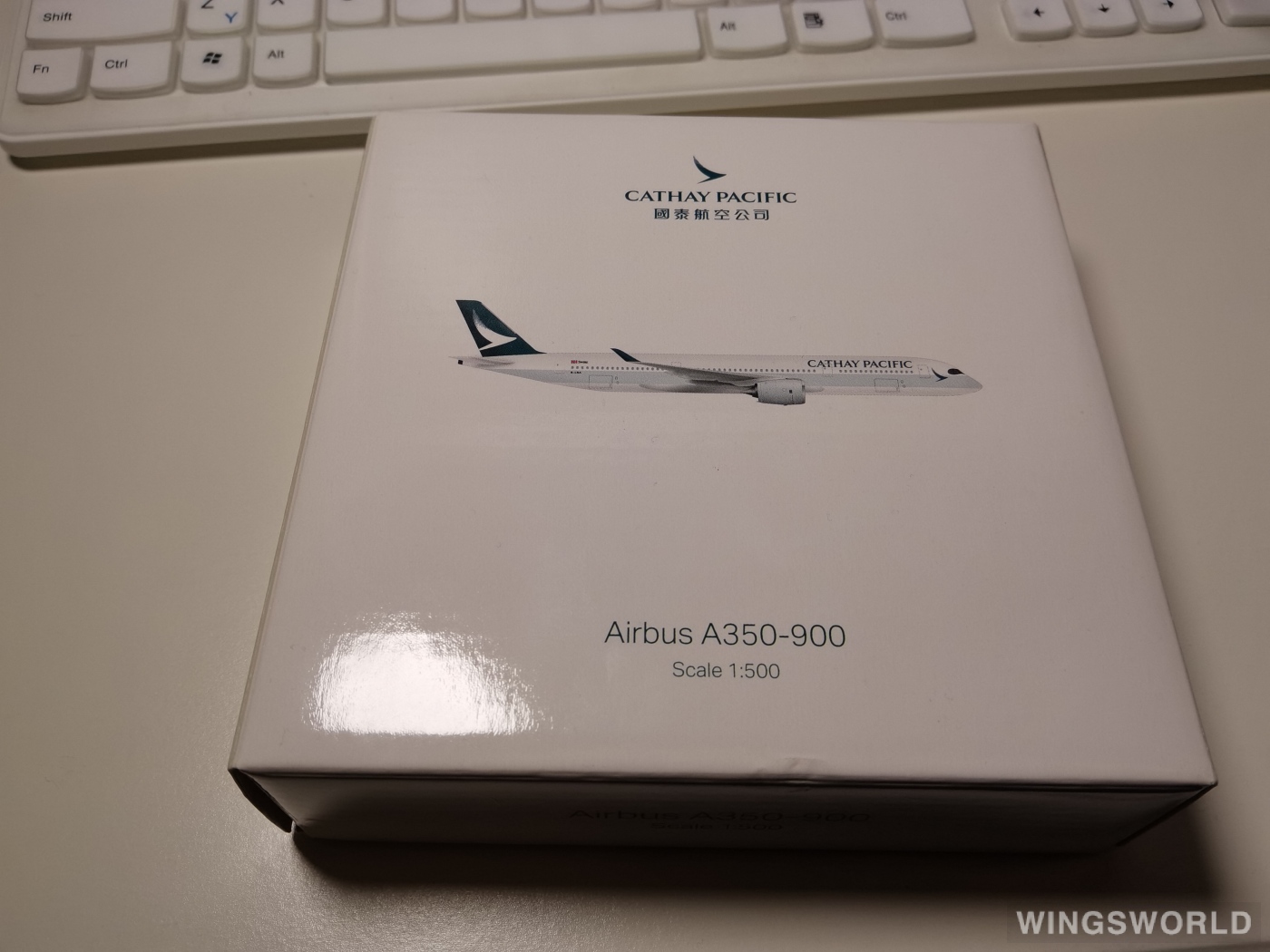 Hogan 1:500 5000051003796 Cathay Pacific 国泰航空 Airbus A350-900 B-LBA