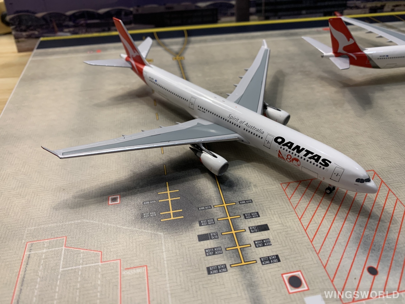 AeroClassics 1:400 AC4VHQPA Qantas 澳洲航空 Airbus A330-300 VH-QPA