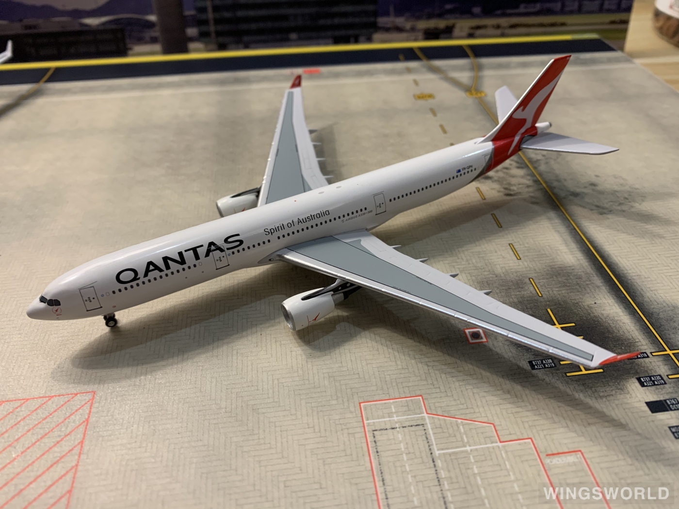 AeroClassics 1:400 AC4VHQPH Qantas 澳洲航空 Airbus A330-300 VH-QPH
