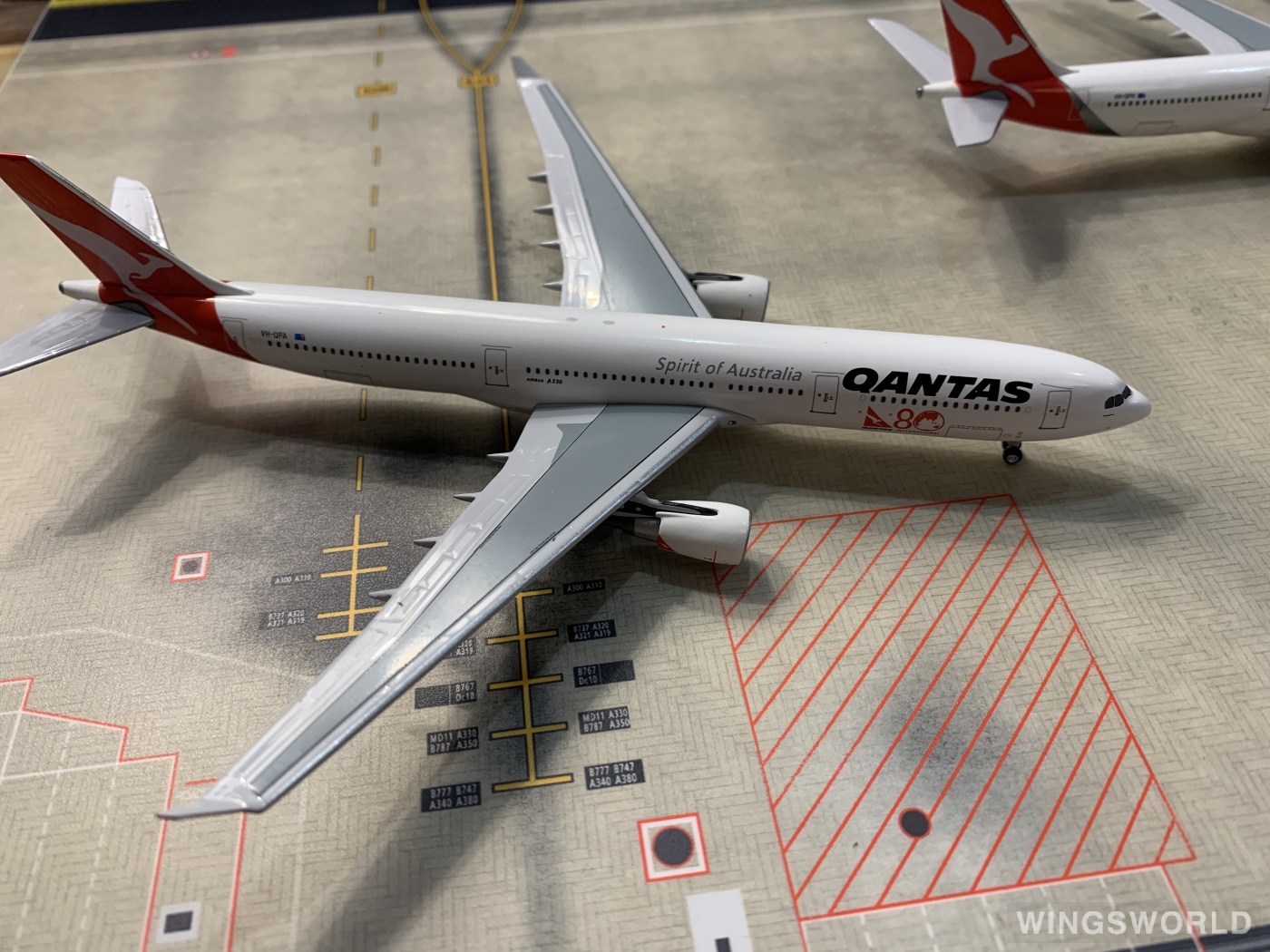 AeroClassics 1:400 AC4VHQPA Qantas 澳洲航空 Airbus A330-300 VH-QPA