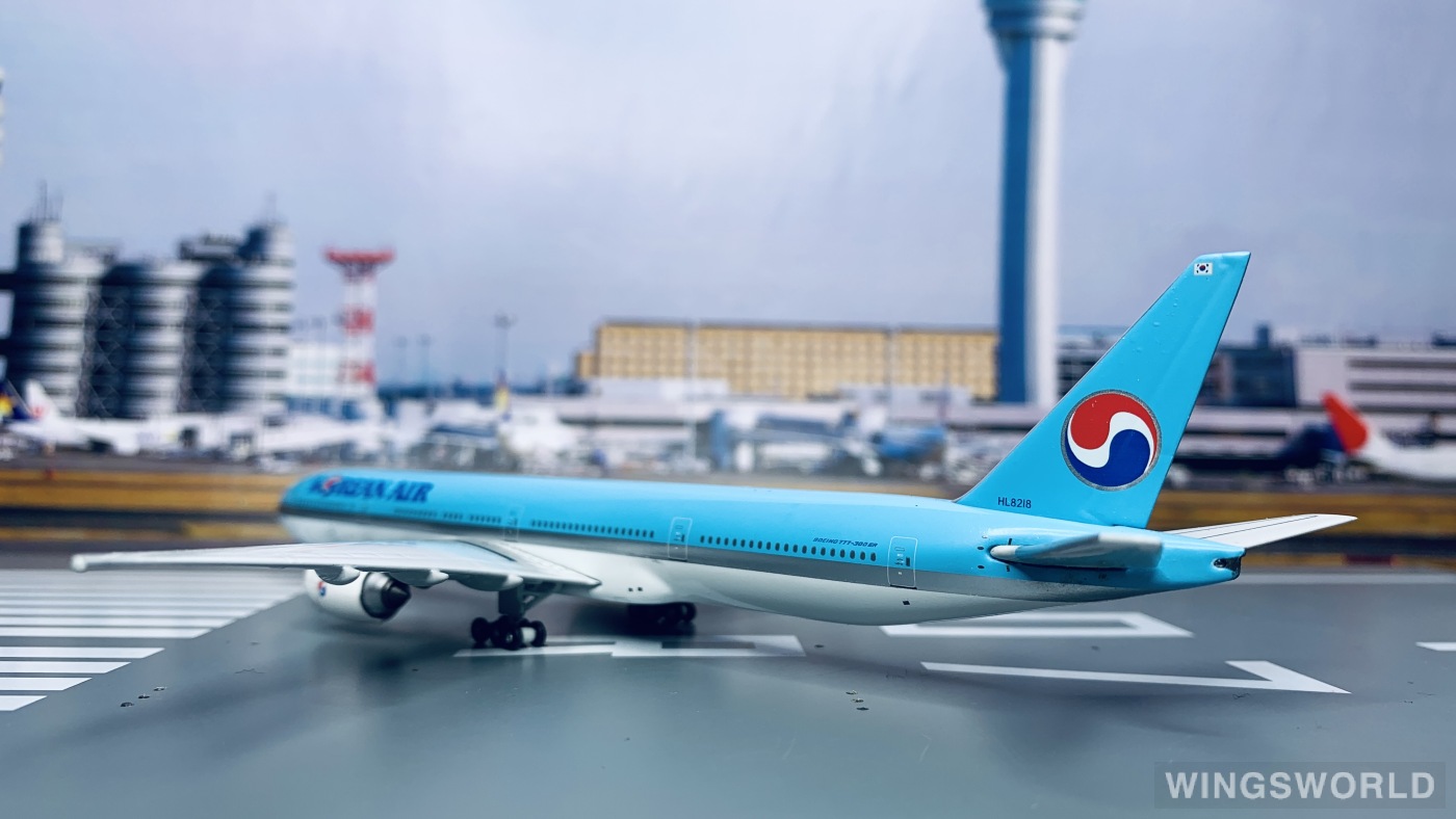Apollo 1:400 A13088 Korean Air 大韩航空 Boeing 777-300ER HL8218