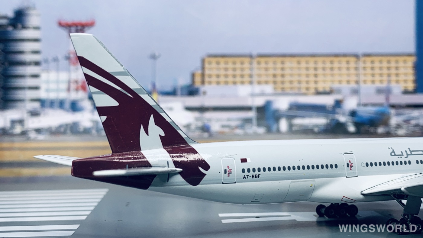 Phoenix 1:400 PH10562 Qatar 卡塔尔航空 Boeing 777-200 A7-BBF