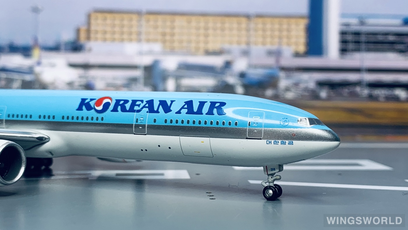 Apollo 1:400 A13088 Korean Air 大韩航空 Boeing 777-300ER HL8218
