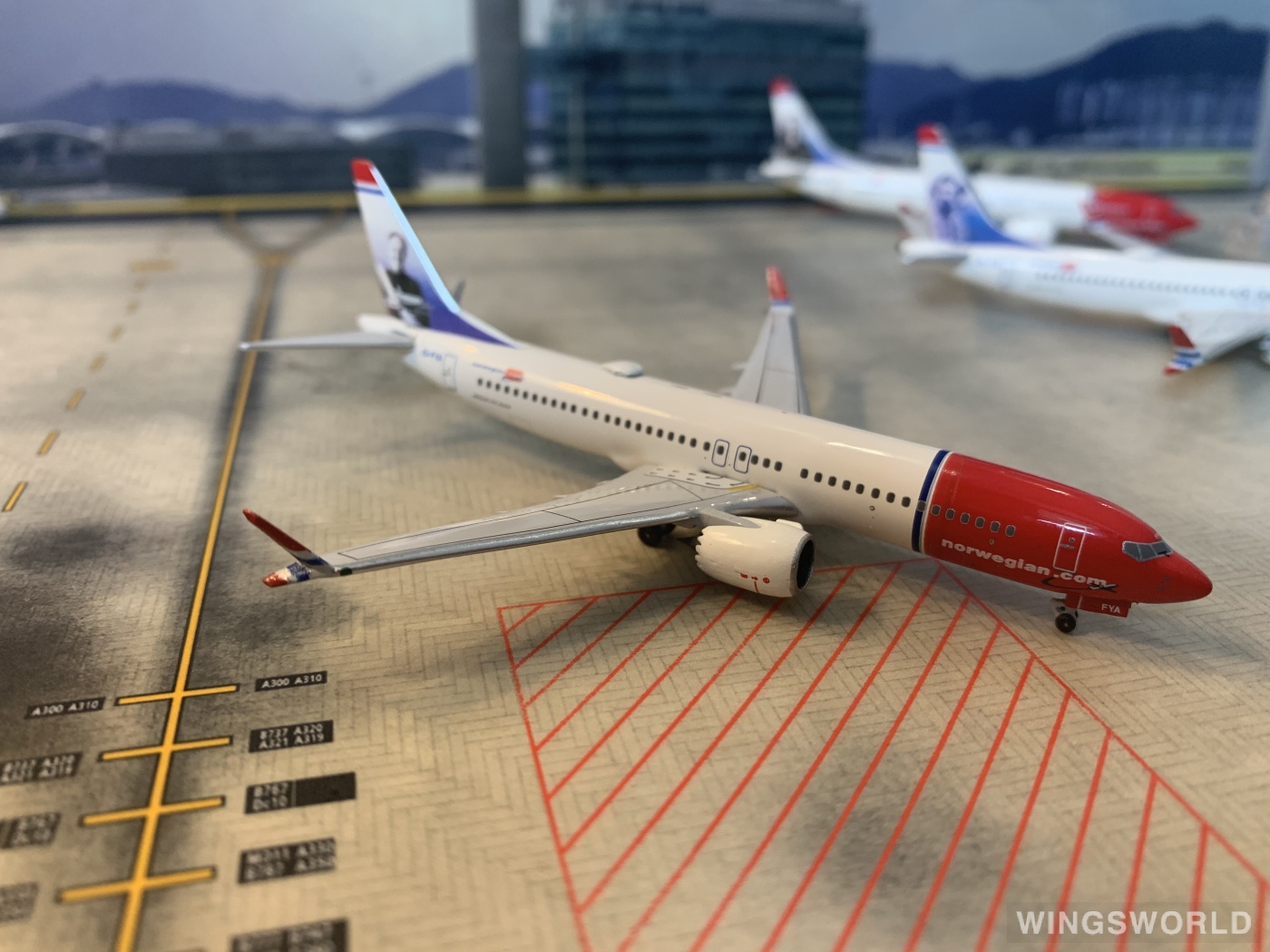 AeroClassics 1:400 AC419351 Norwegian Air Shuttle 挪威航空 Boeing 737 MAX 8 EI-FYA