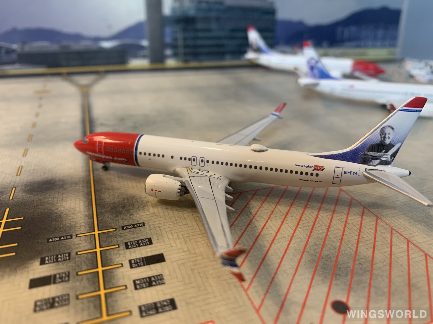 AeroClassics 1:400 AC419351 Norwegian Air Shuttle 挪威航空 Boeing 737 MAX 8 EI-FYA