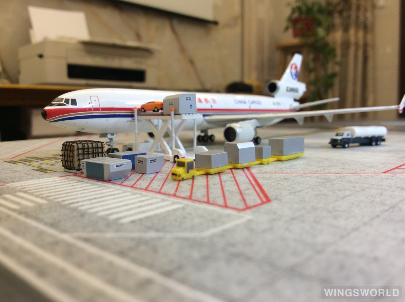 Phoenix 1:400 PH10885 China Cargo Airlines 中国货运航空 McDonnell Douglas MD-11 B-2179