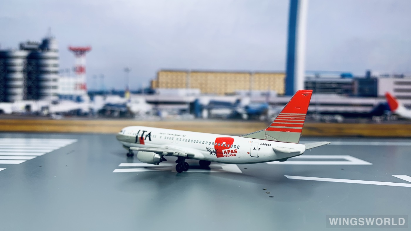 Dragon Models 1:400 55145 Japan Transocean Air 日本越洋航空 Boeing 737-400 JA8953