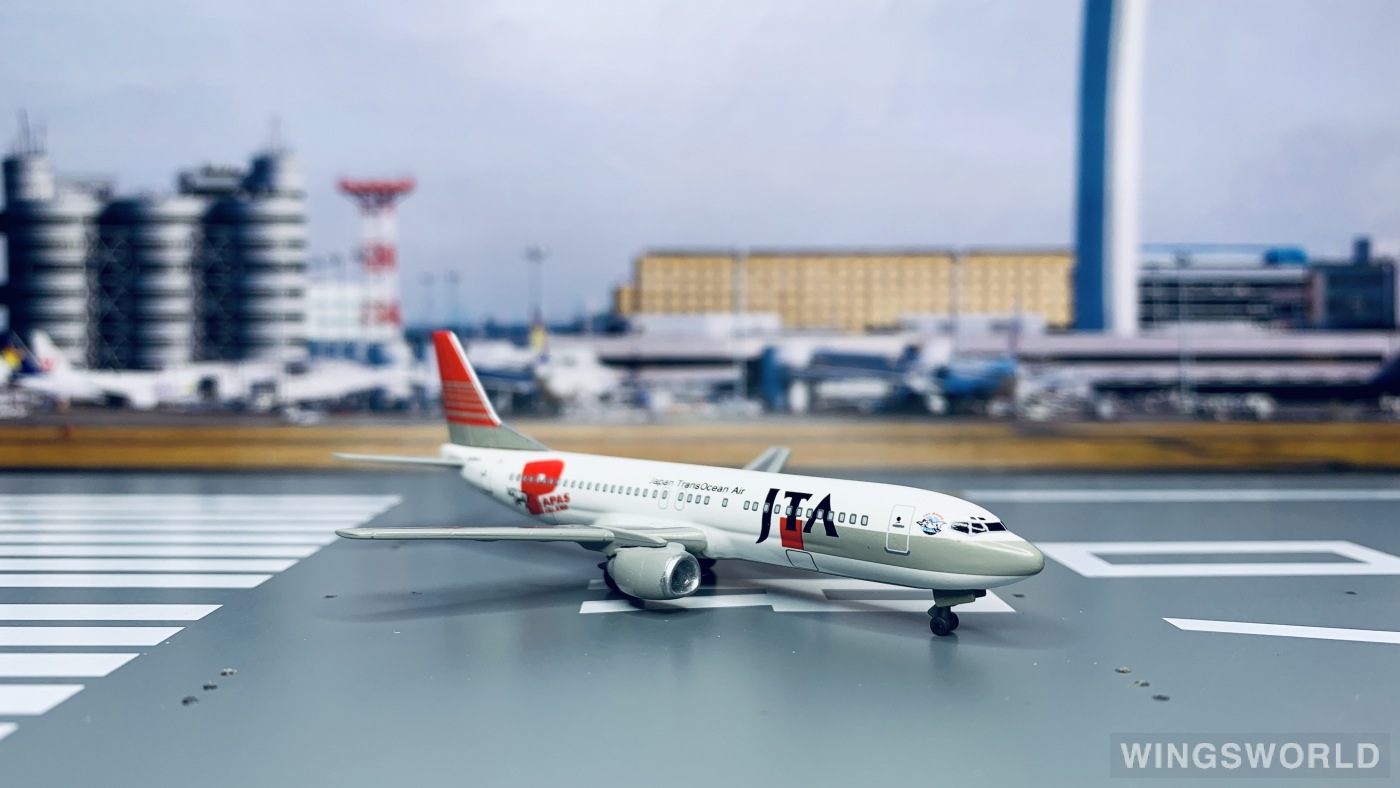 Dragon Models 1:400 55145 Japan Transocean Air 日本越洋航空 Boeing 737-400 JA8953
