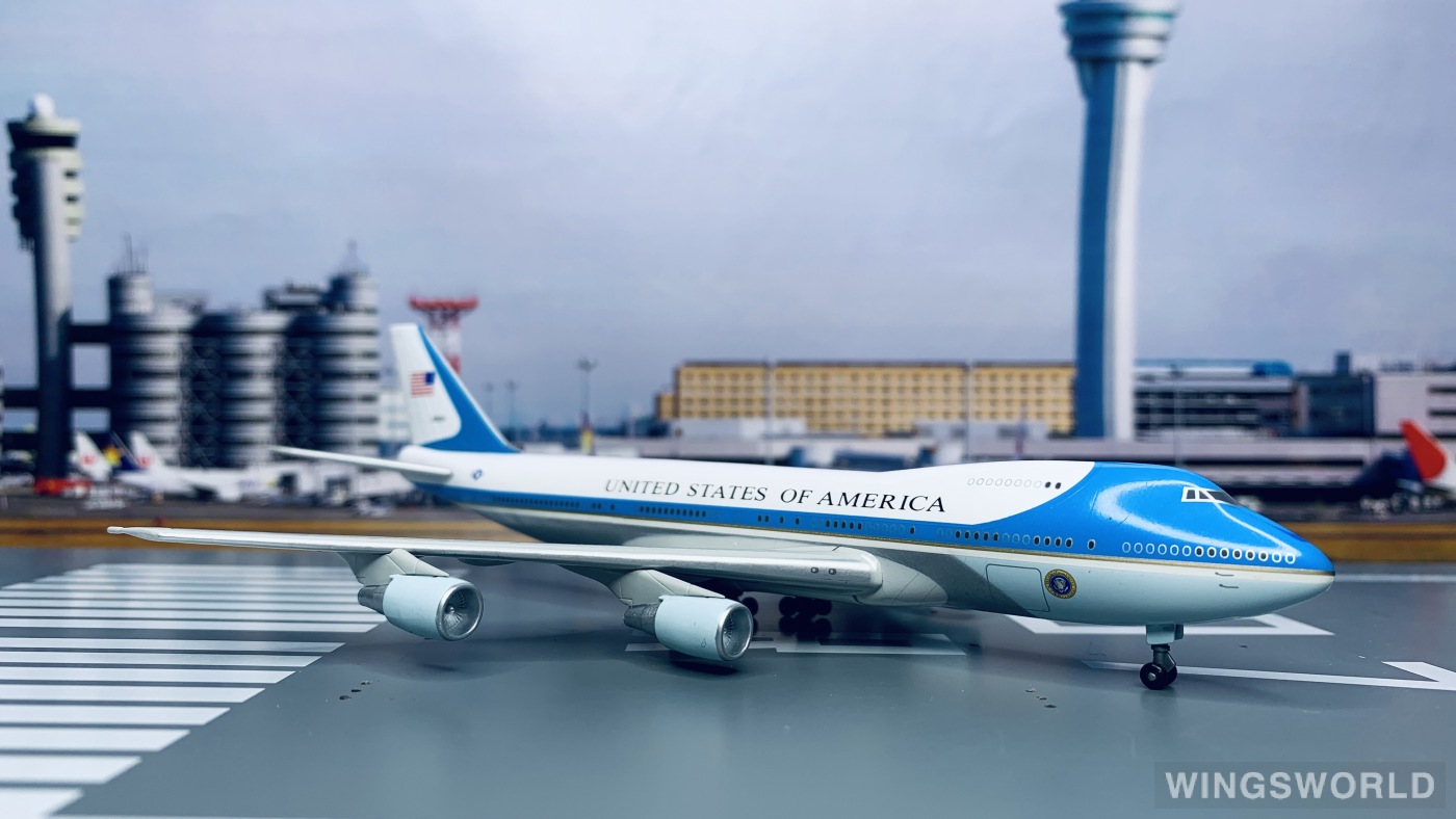 Dragon Models 1:400 55544 USAF 美国空军 Boeing 747-200 28000