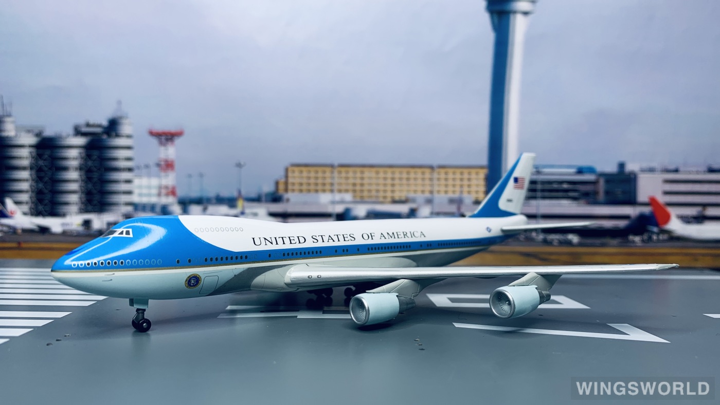 Dragon Models 1:400 55544 USAF 美国空军 Boeing 747-200 28000