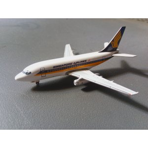 Singapore Airlines 新加坡航空 Boeing 737-100 9V-BBC  SMA031202 SMA 1:400