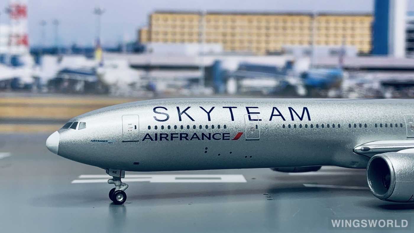 Apollo 1:400 A13050 Air France 法国航空 Boeing 777-300 F-GZNE