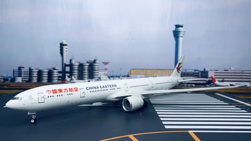 China Eastern 中国东方航空 Boeing 777-300 B-2001  IF7773MU0316 Inflight200 1:200