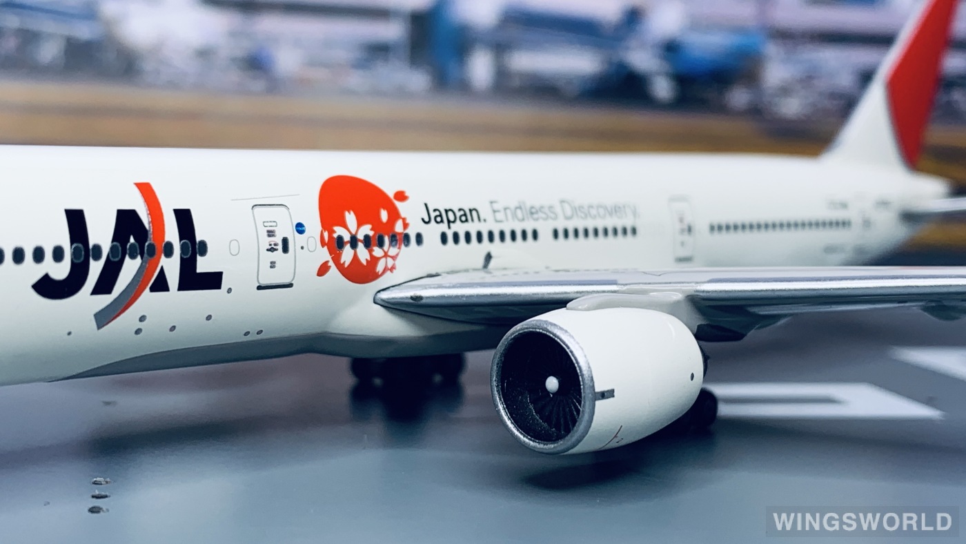 Phoenix 1:400 PH10520 Japan Airlines 日本航空 Boeing 777-200 JA702J