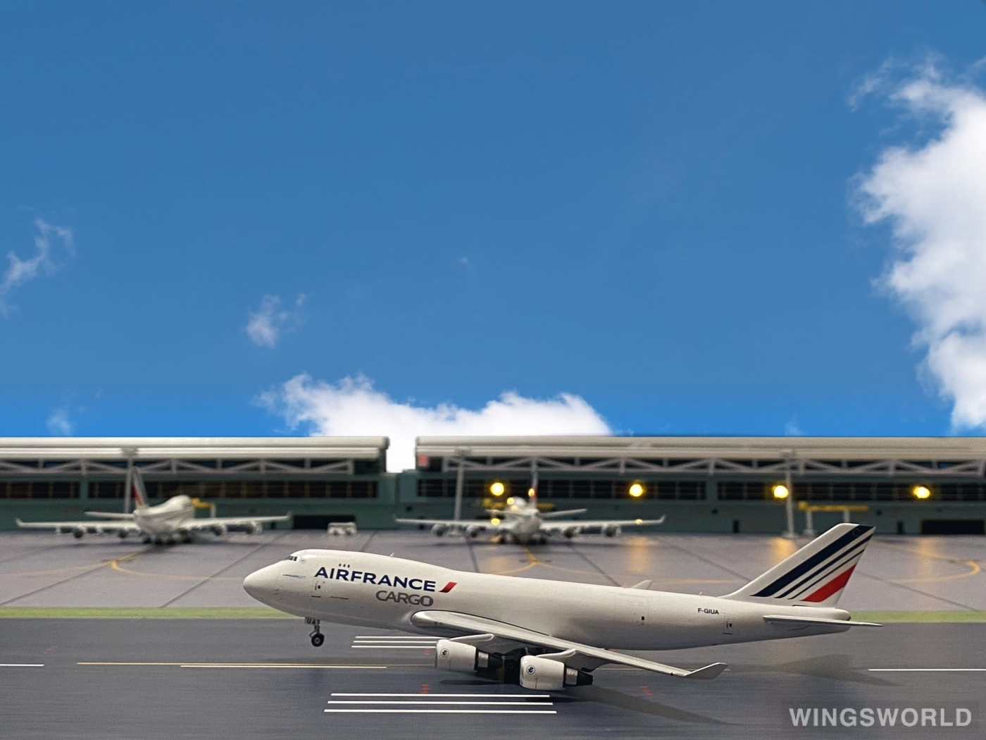 Phoenix 1:400 PH10852 Air France 法国航空 Boeing 747-400 F-GIUA