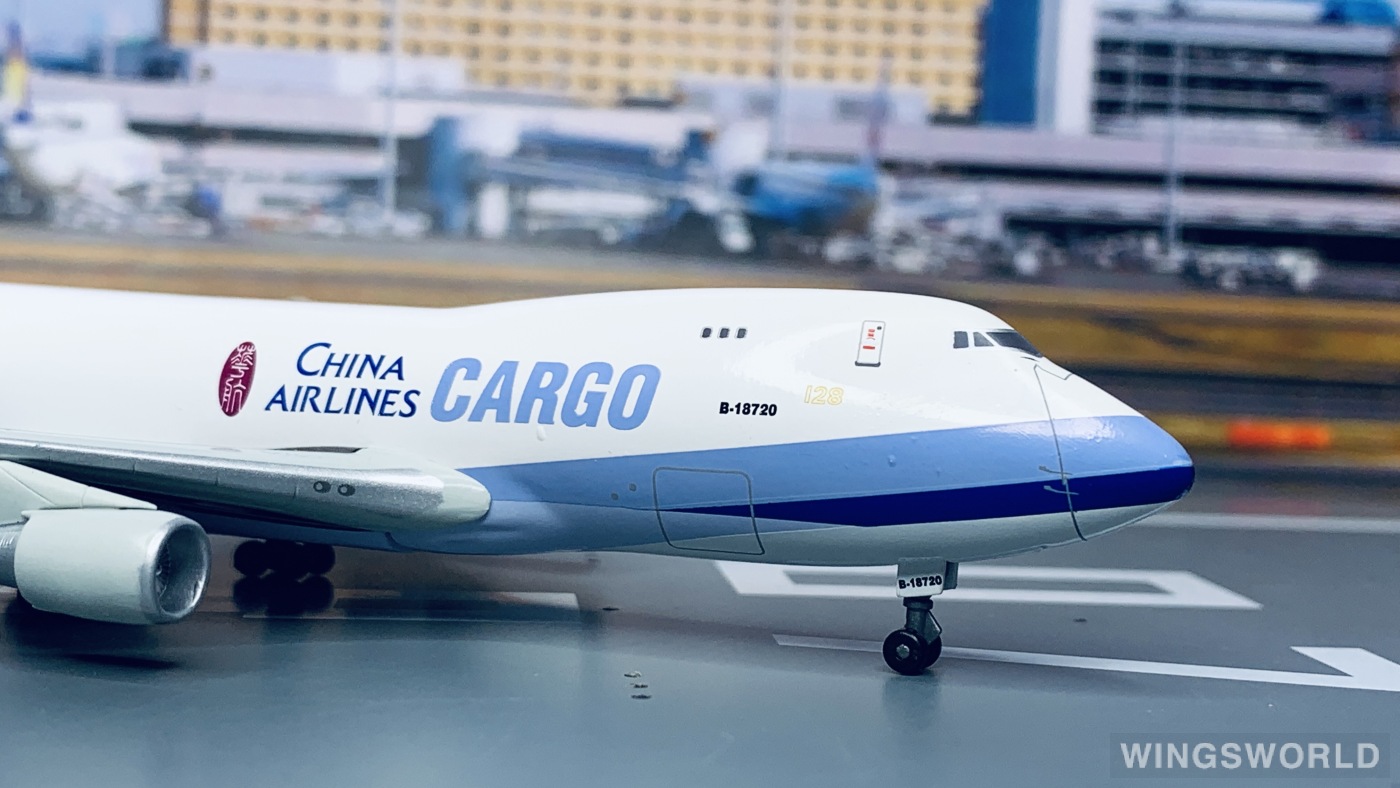 Dragon Models 1:400 55989 China Airlines 中华航空 Boeing 747-400 B-18720