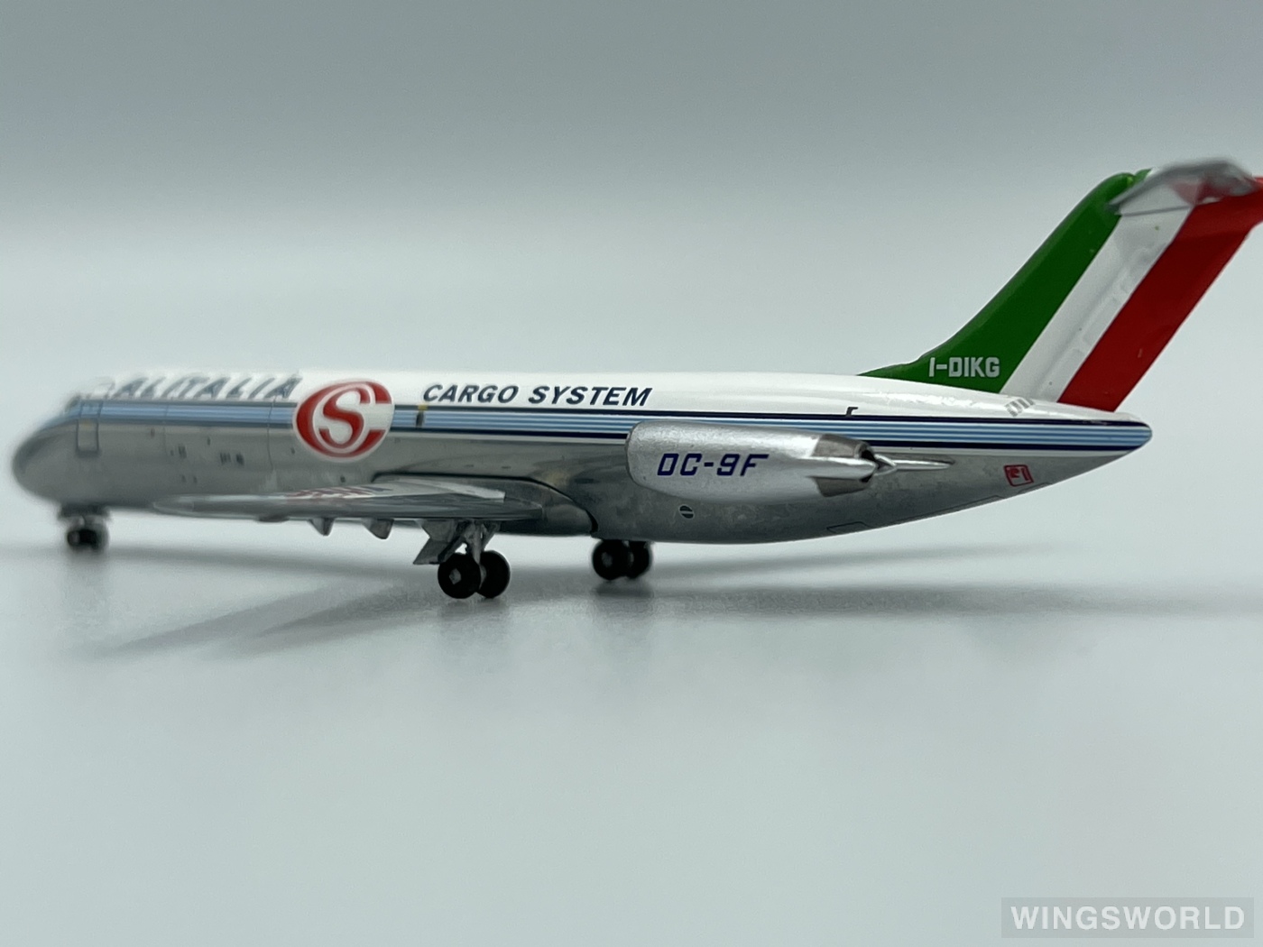 Sovereign Models 1:400 SOVAZA17 Alitalia 意大利航空 McDonnell Douglas DC-9 I-DIKG