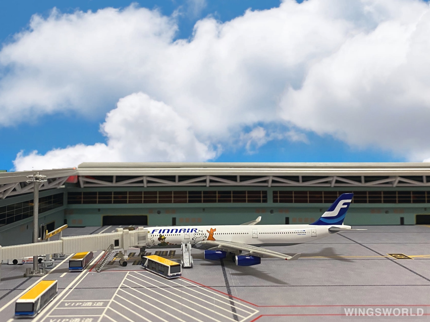 Phoenix 1:400 PH10239 Finnair 芬兰航空 Airbus A340-300 OH-LQC