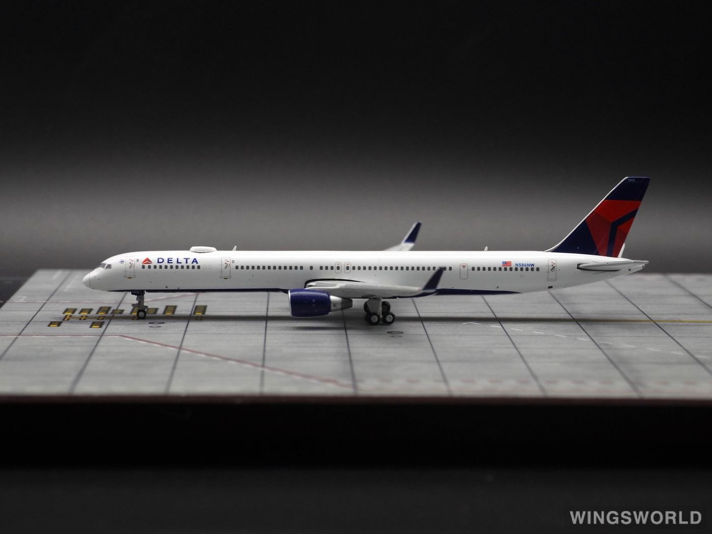 Geminijets 1:400 GJDAL1963 Delta Air Lines 达美航空 Boeing 757-300 N586NW