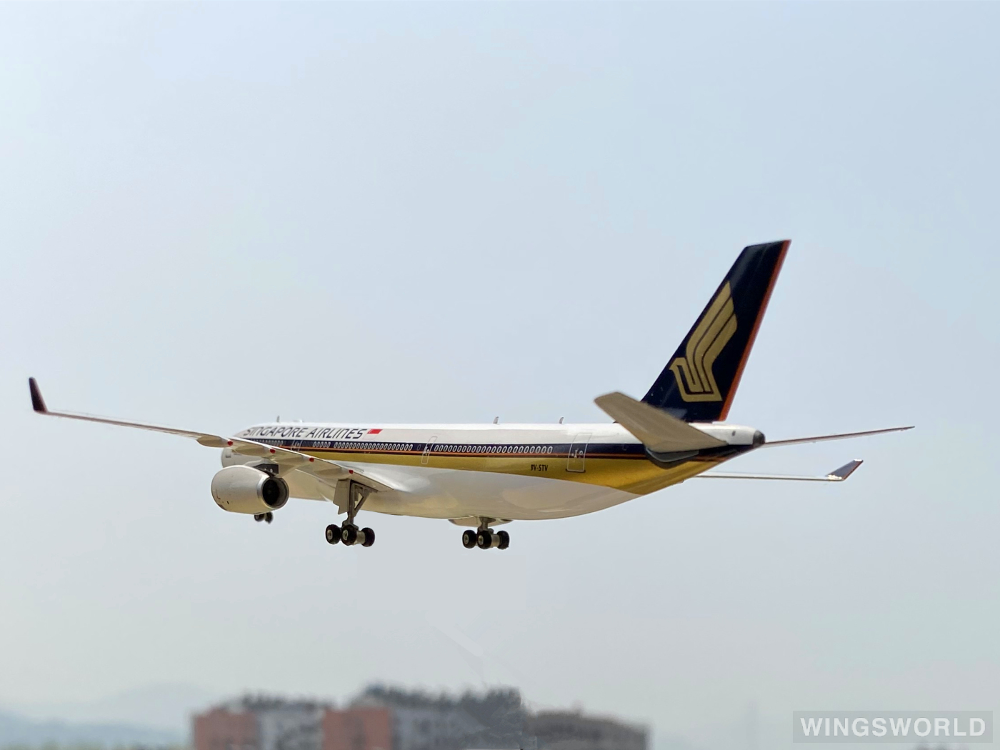 Phoenix 1:400 Airbus A330-300 Singapore Airlines 新加坡航空PH10877